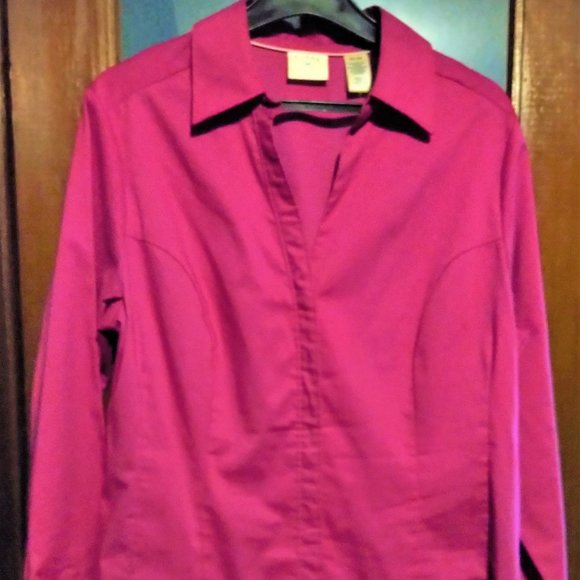 Riders by Lee Tailored Blouse--Size Medium - Picture 1 of 5